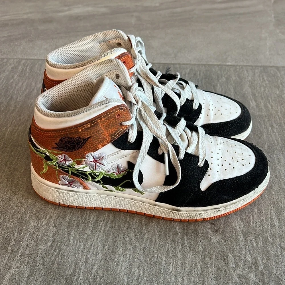 Nike very good
